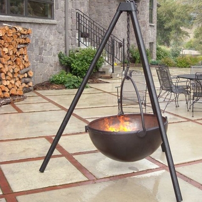 Gril accrochant de BARBECUE de mine du feu du feu de Corten d'hémisphère de trépied en acier de globe