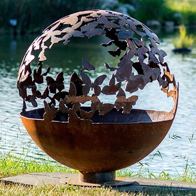 la boule de 80cm Dia Butterfly Theme Corten Steel a formé le feu Pit For Patio Heater